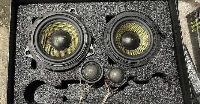 Głośniki BMW E90 Dynamic State