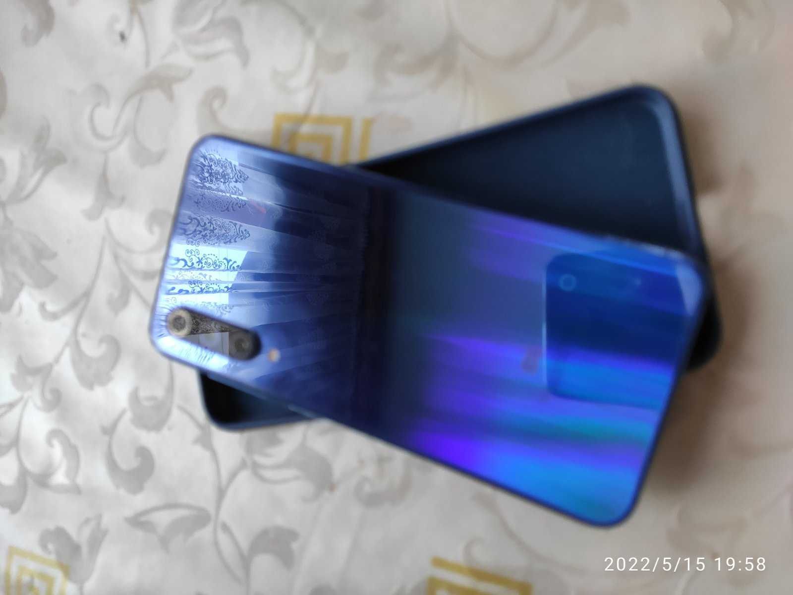 По запчастям Xiaomi mi 9 se.