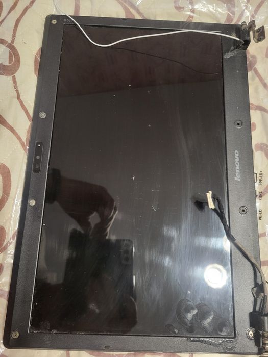 Матрица и вся верхня крышка с креплением ноутбука lenovo