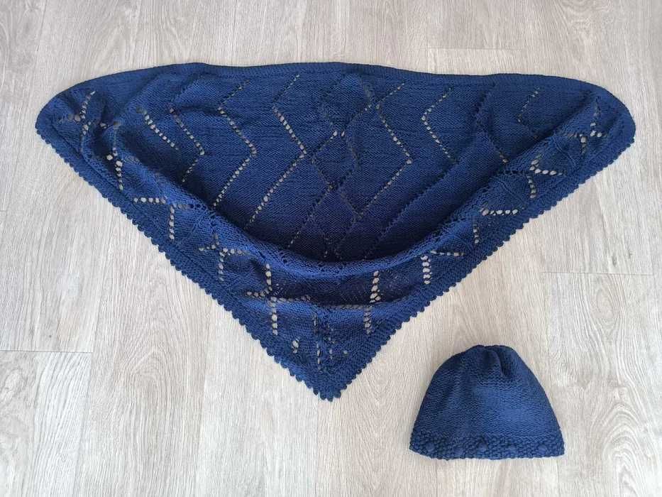 Czapka chusta niebieska granatowa handmade rękodzieło wełna