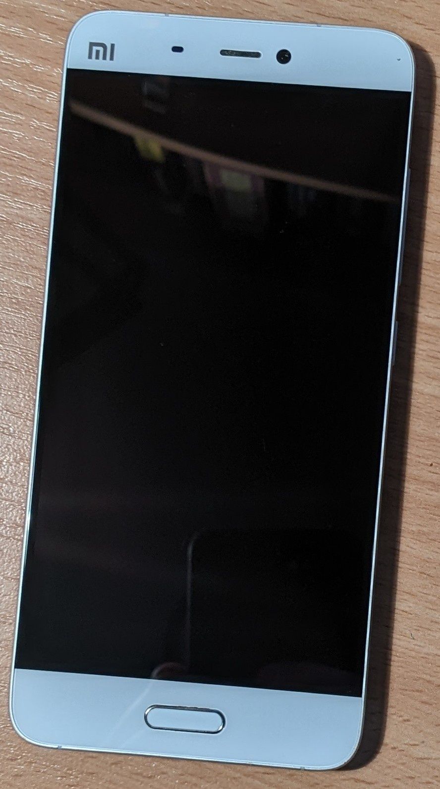 Xiaomi mi5 3/64gb білий.