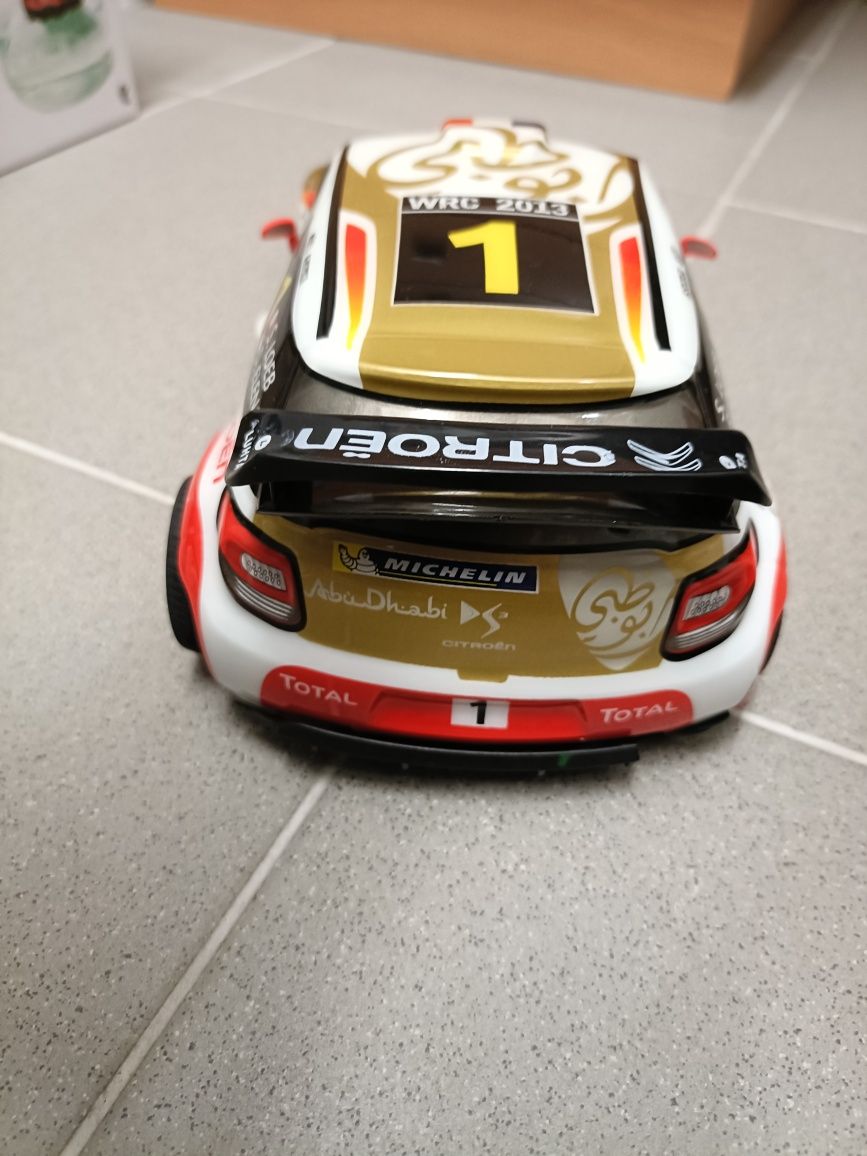 Carro telecomandado