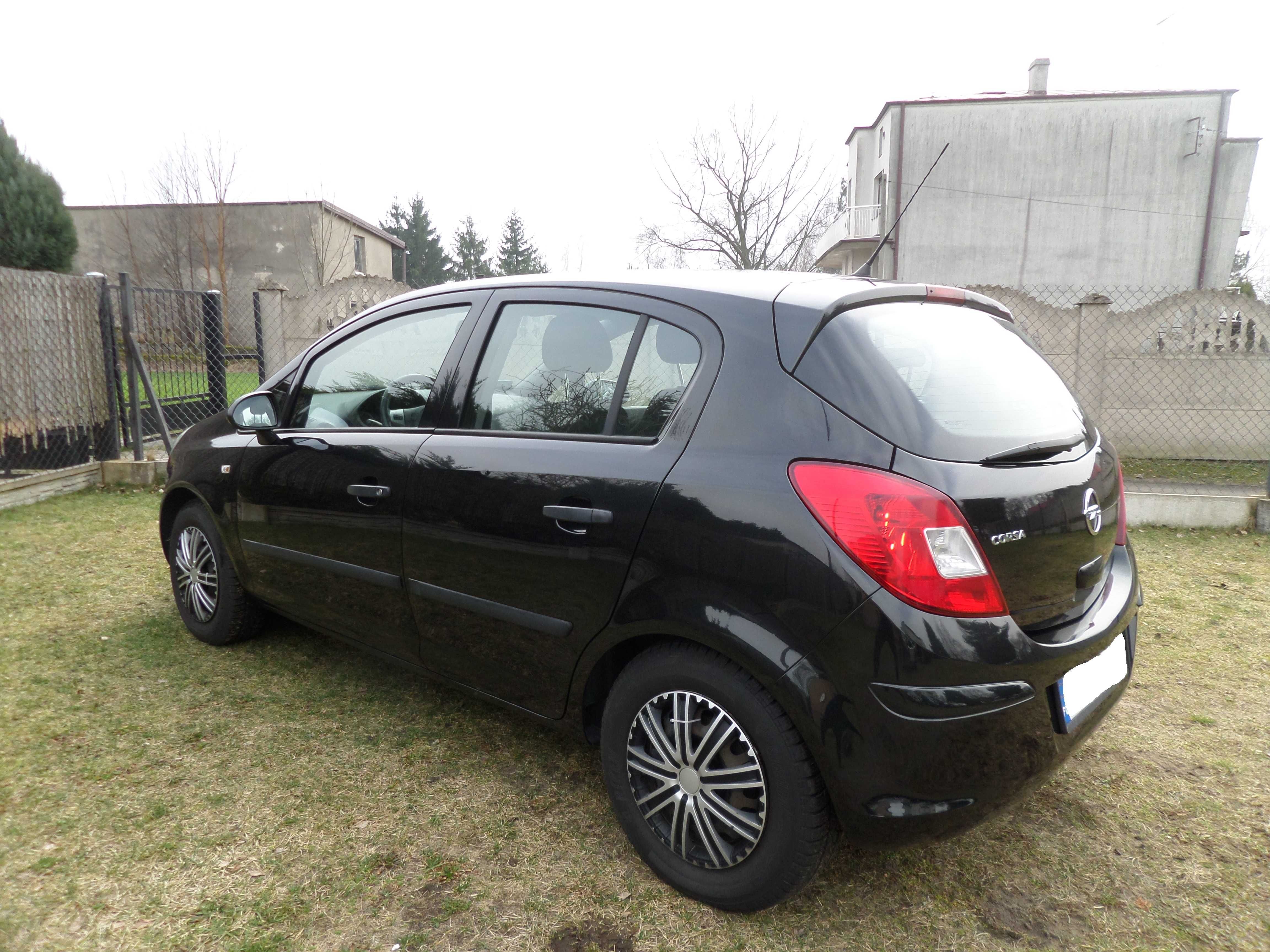 Opel Corsa -- 1.2 16v benzyna + Gaz -- 2012 rok --