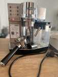 Ekspres do kawy delonghi ec850