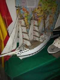 Barcos Artesanal. infante Sagres.
