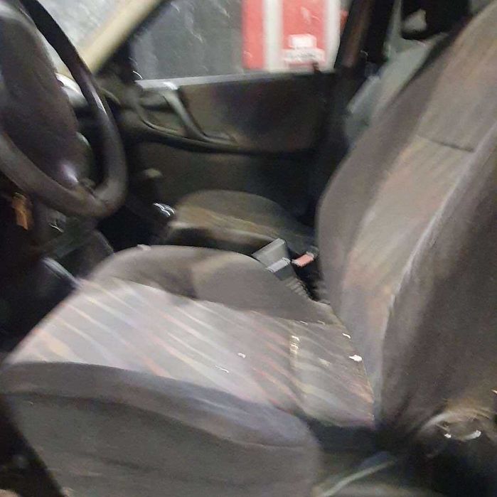 Opel Astra I F 1.6 benzyna 8zaworowy kombi zielony metalik na części