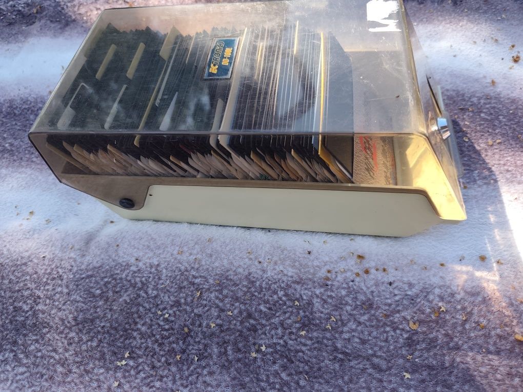81 dyskietek Commodore 5.25