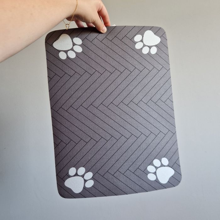 Mata pod miski wodoodporna antypoślizgowa pies łapki czystość