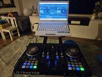 Traktor Kontrol S4 mk2 + laptop Samsung + soft Zestaw dj