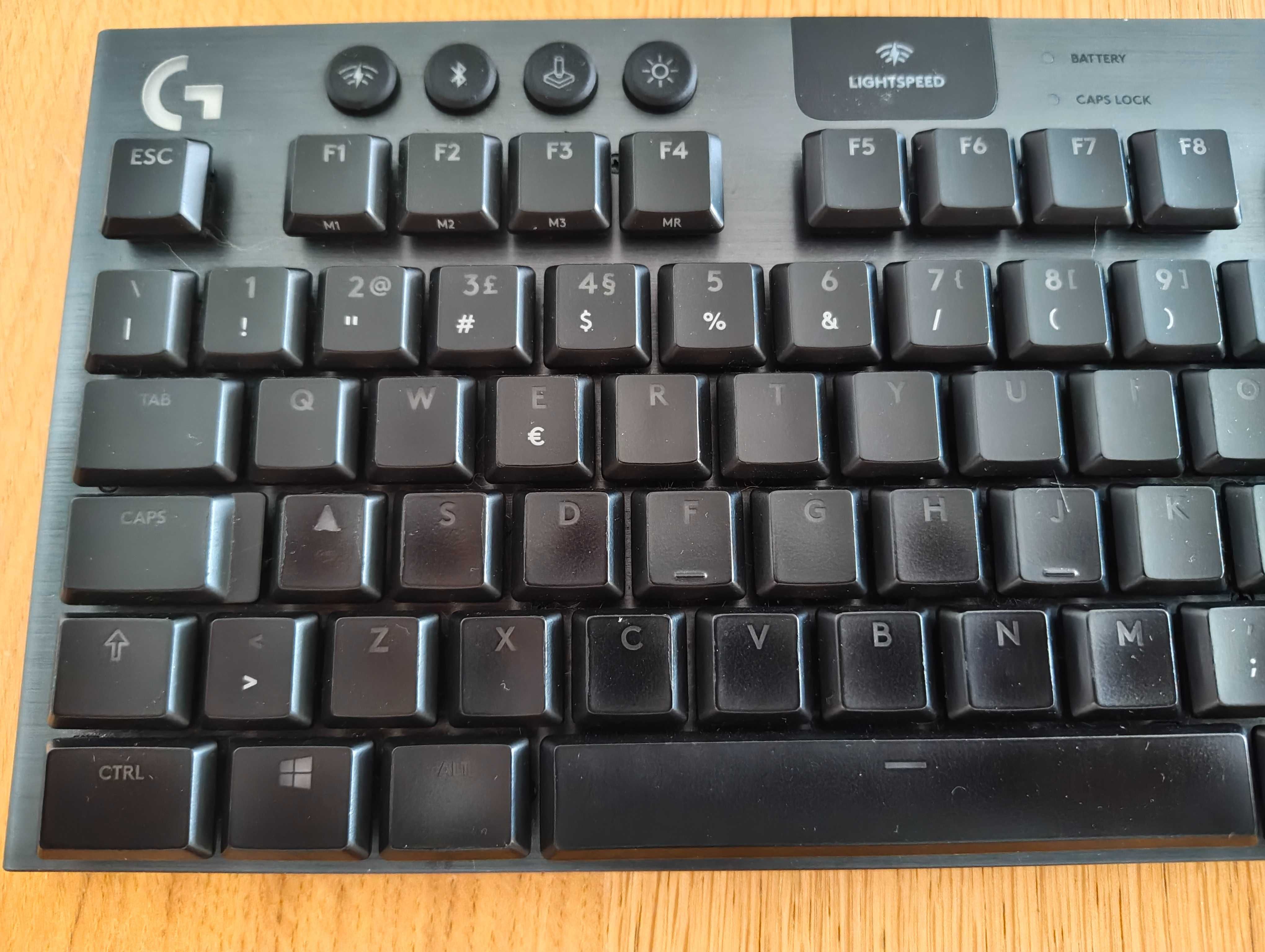 Teclado Logitech G915 TKL