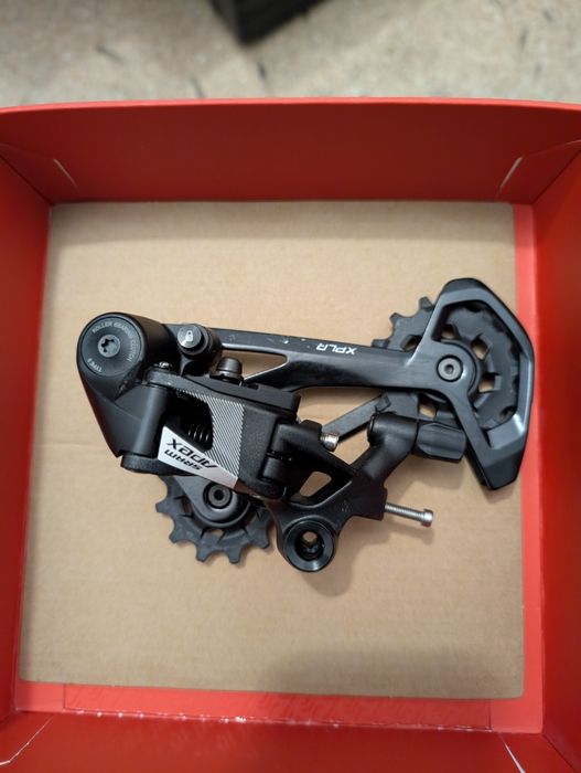 Продам  дуали і задню перекидку від групсету SRAM Apex xplr 12 sp