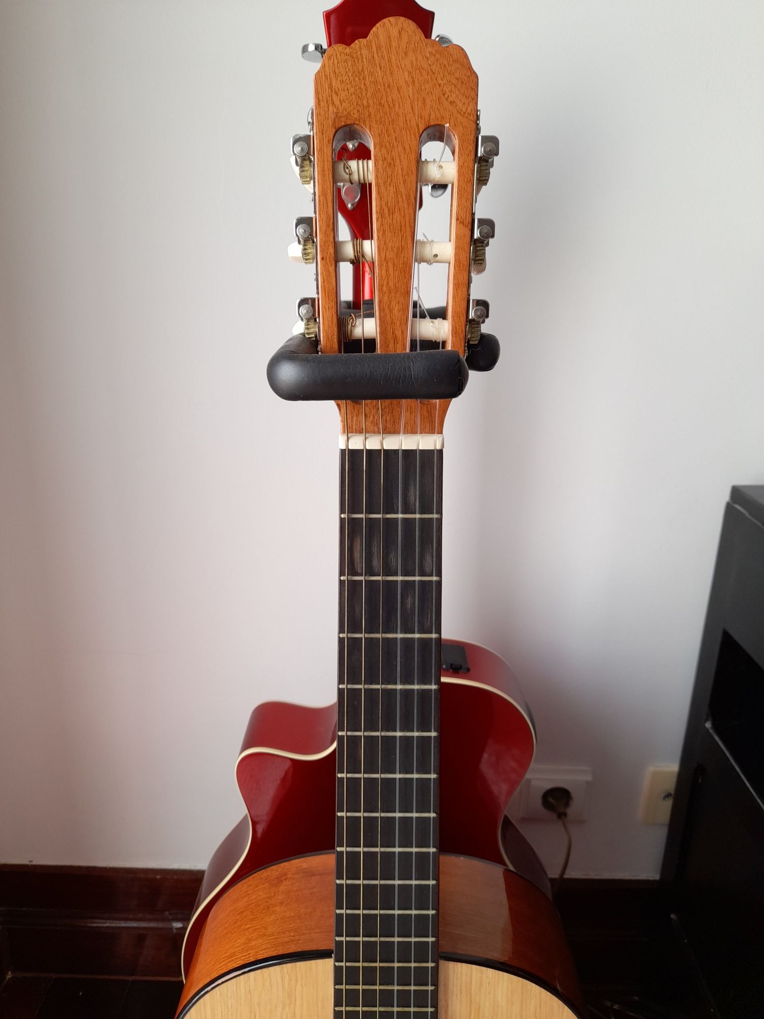 Guitarra clássica Lusitana GC200