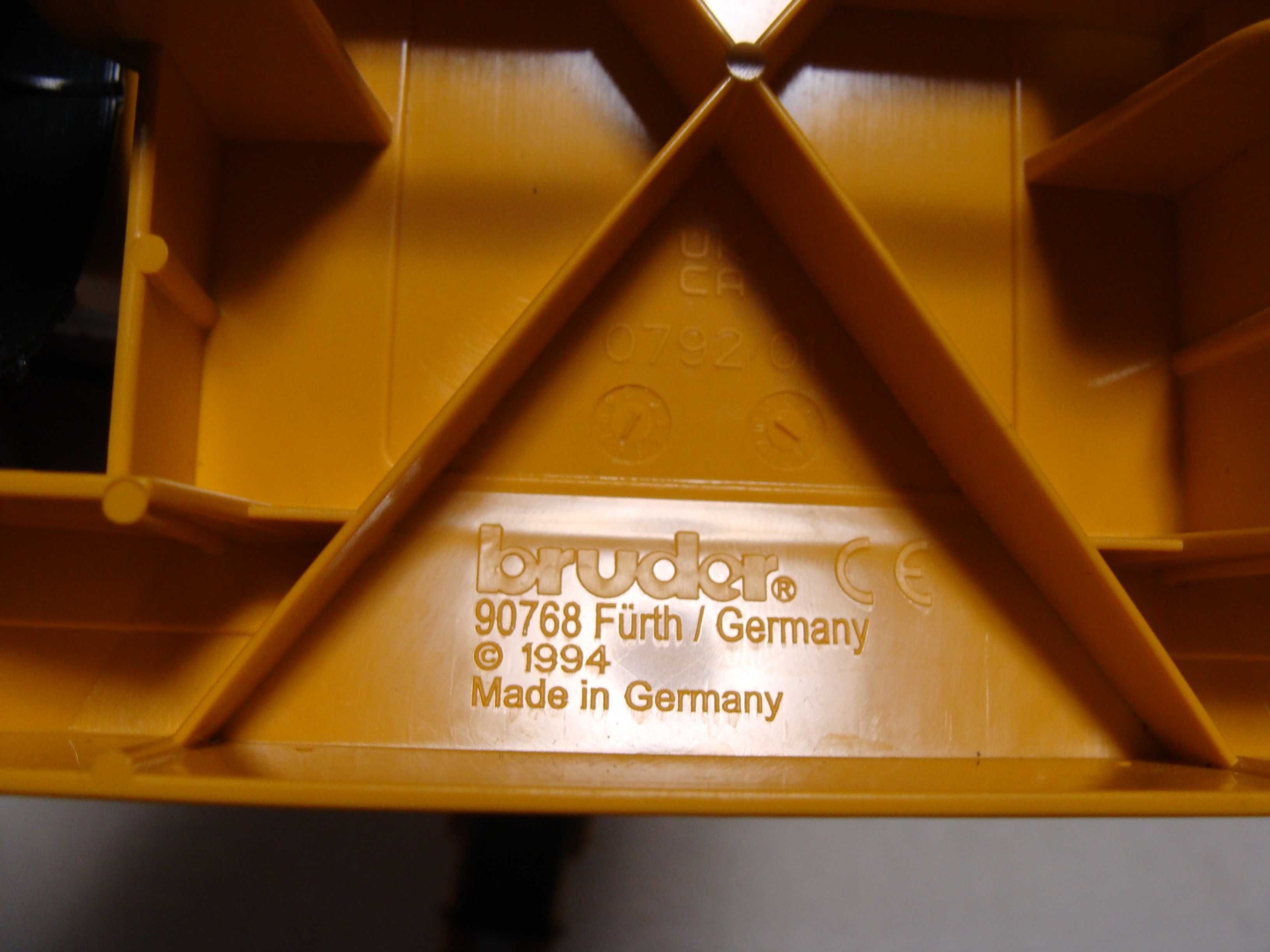 Bruder Liebherr 912 игрушка экскаватор колесный