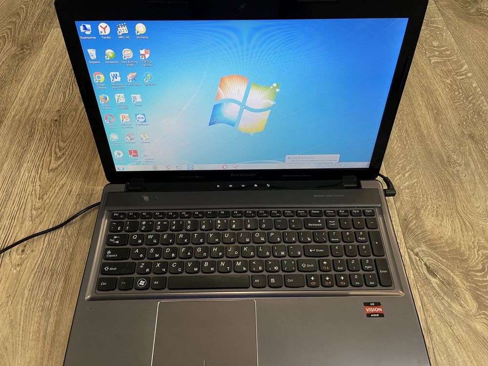 Ноутбук Lenovo IdeaPad Z585 15.6"