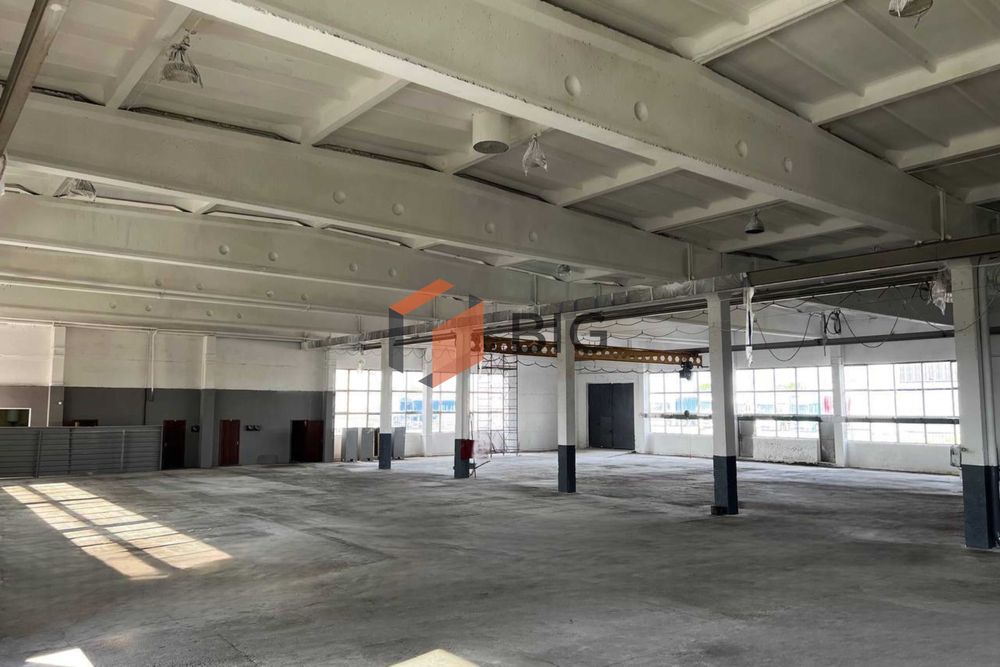 Здається в оренду виробничо-складське приміщення біля Луцька