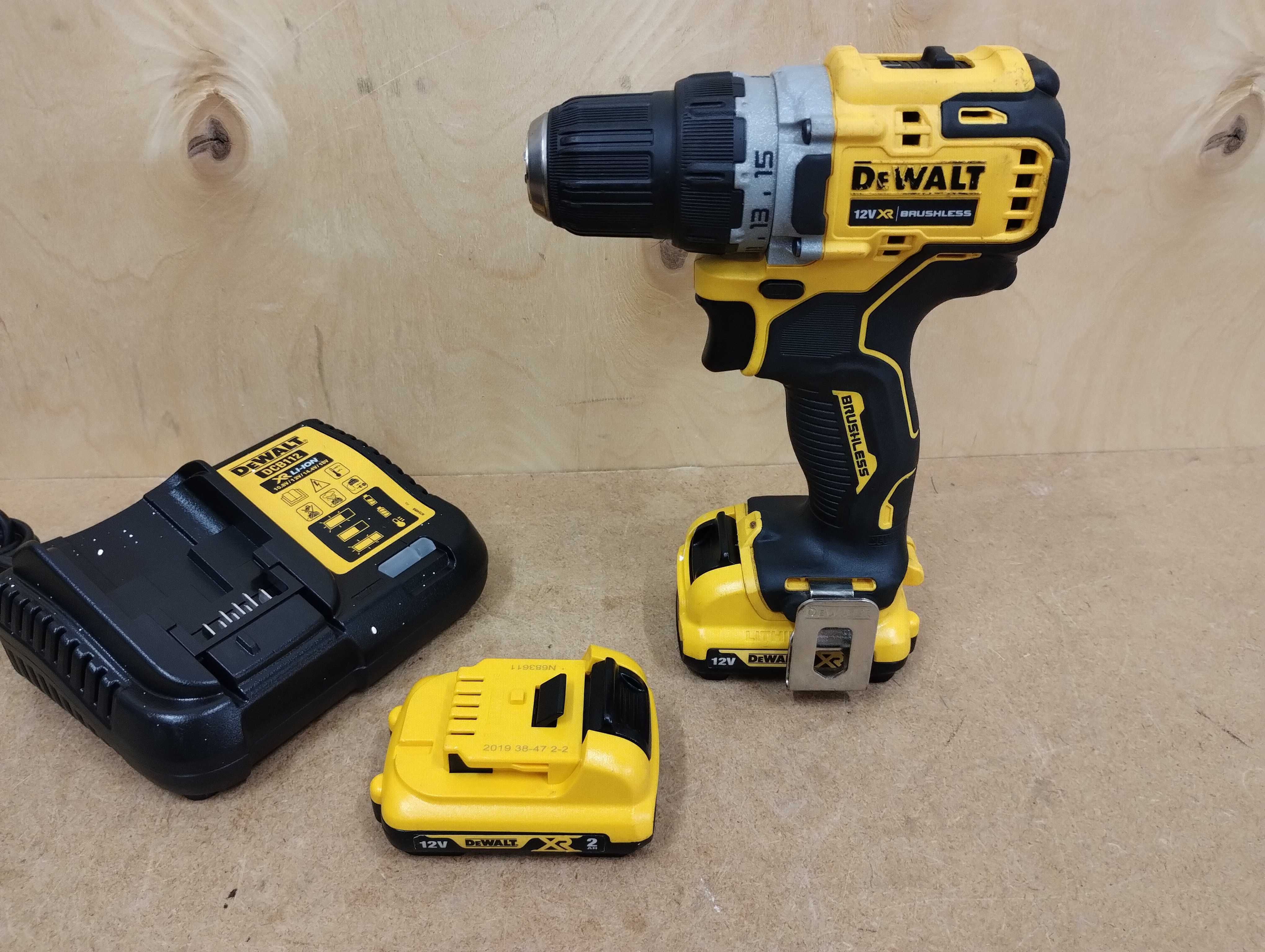 DeWalt DCD701 Wiertarko-wkrętarka 12V zestaw