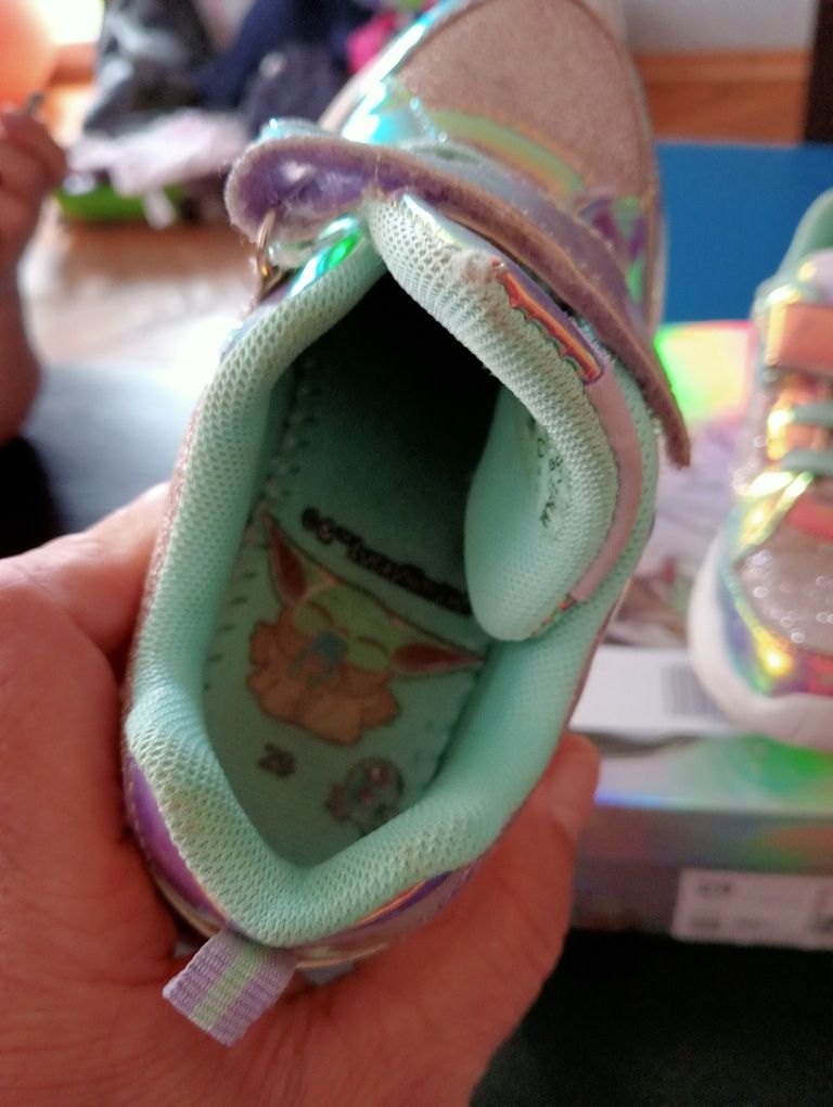 Świecące buty dla dziewczynki rozm. 29