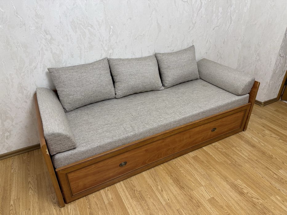 Двохспальне ліжко