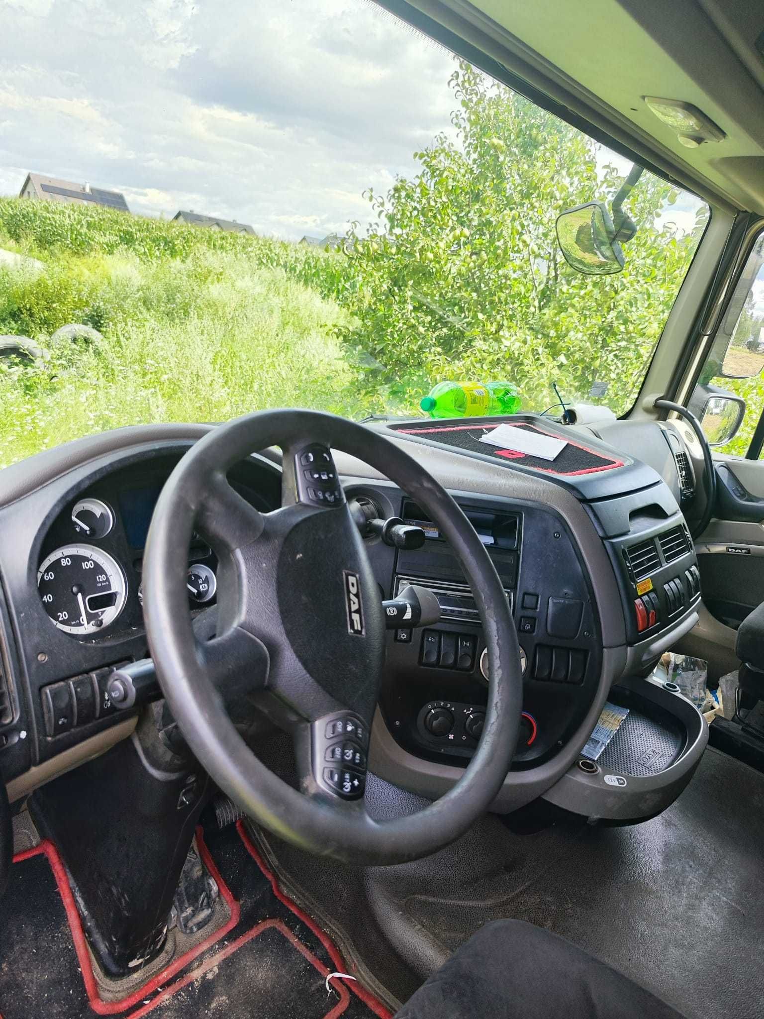 Sprzewdaf daf 105 rok 2011