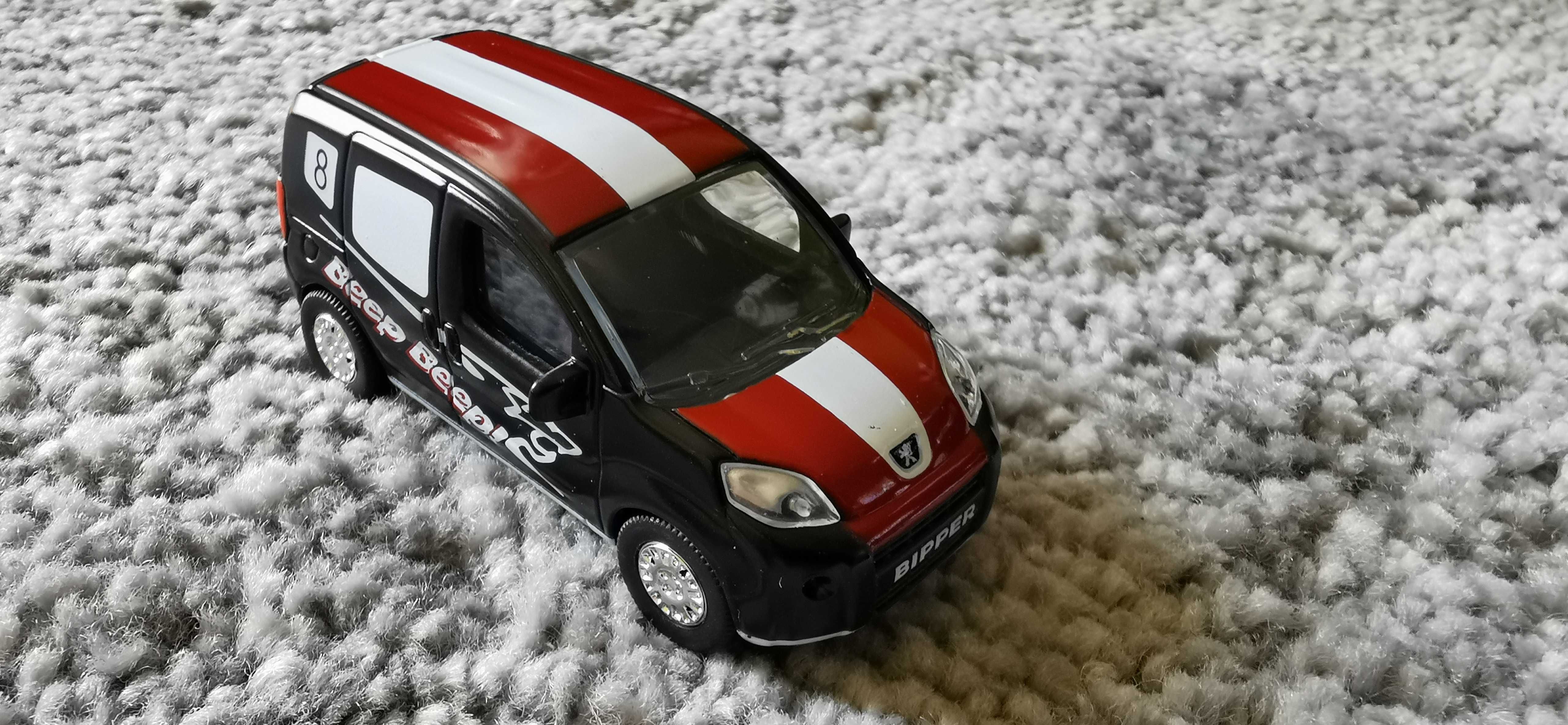 Peugeot Bipper, model 3inch 1:64