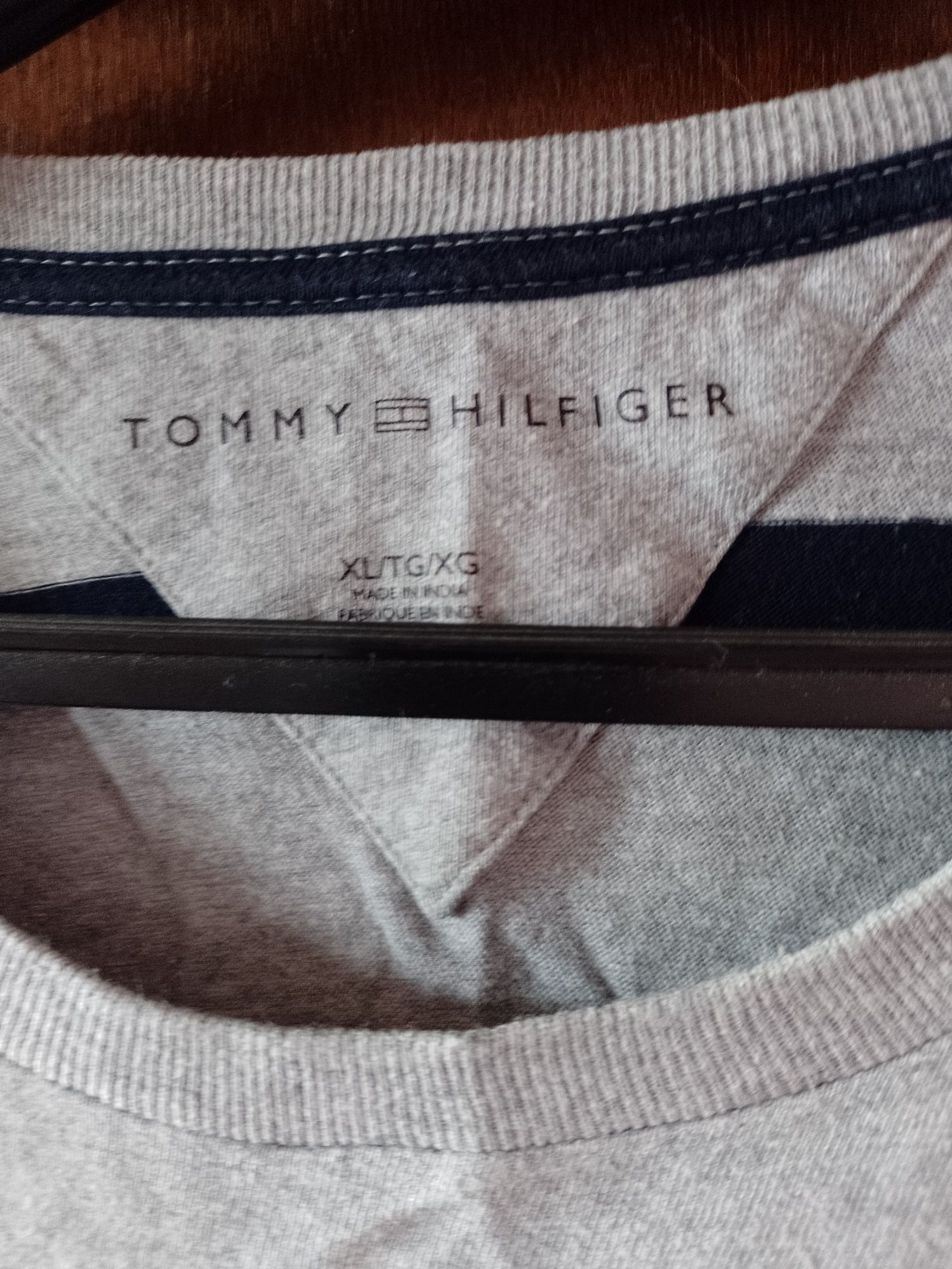 T-shirt Tommy Hilfiger xl używany