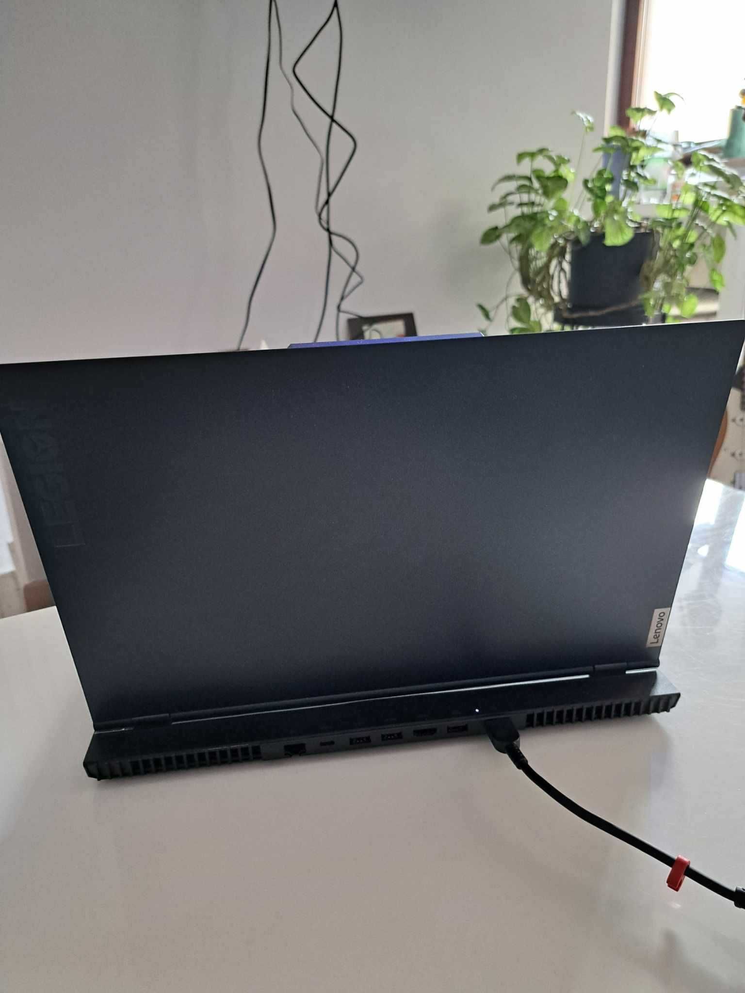 Laptop Lenovo Legion 5/AMD RYZEN 7 5800H 3 GHz/16 GB RAM/1 TB SSD/Torb