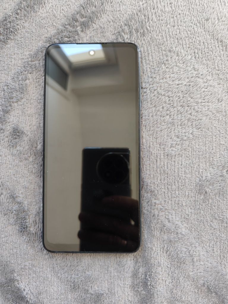 Infinix hot 40i 8/256