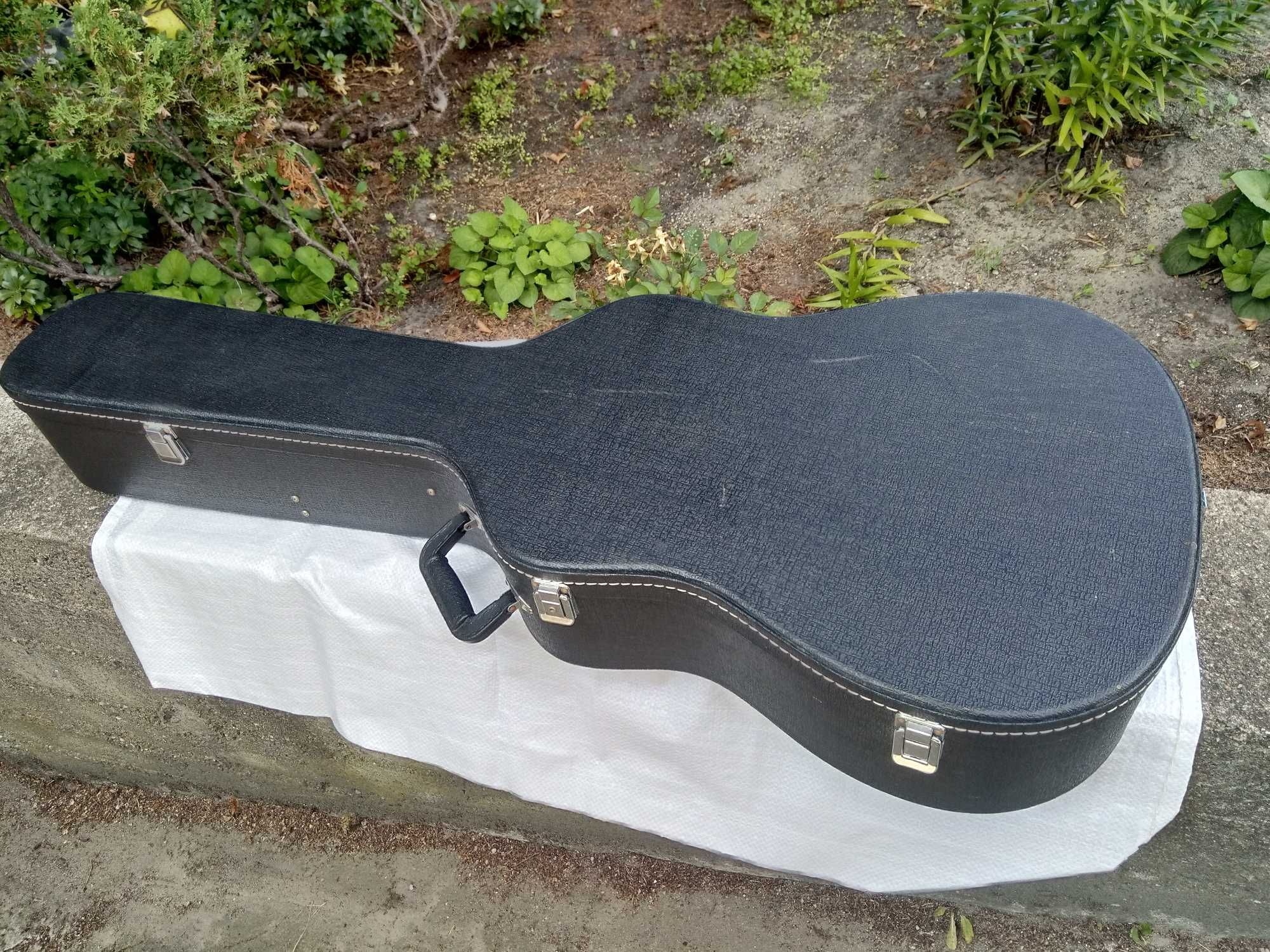Case futerał pokrowiec do gitara
