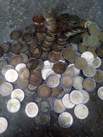 Монеты евро в коллекцию.