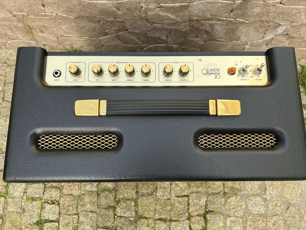 Amplificador Marshall Origin 20C