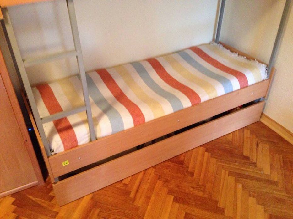 Молодежный хостел КИЕВ Метро Олимпийская Лыбедская Есть места !