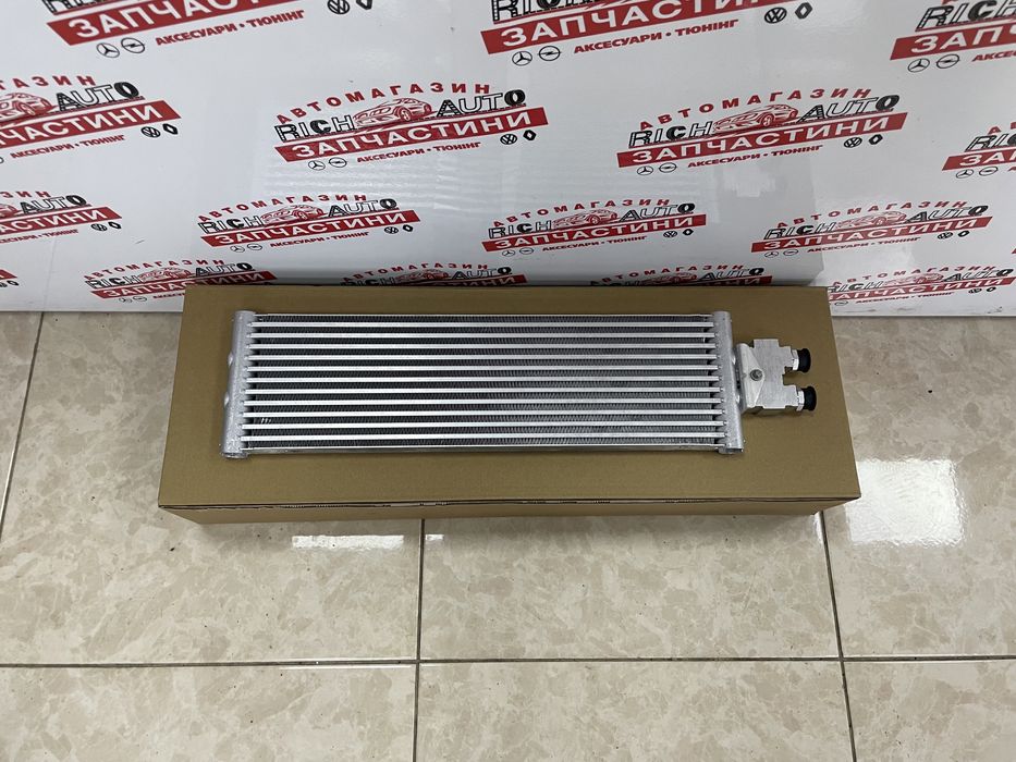 Радіатор акпп Vito