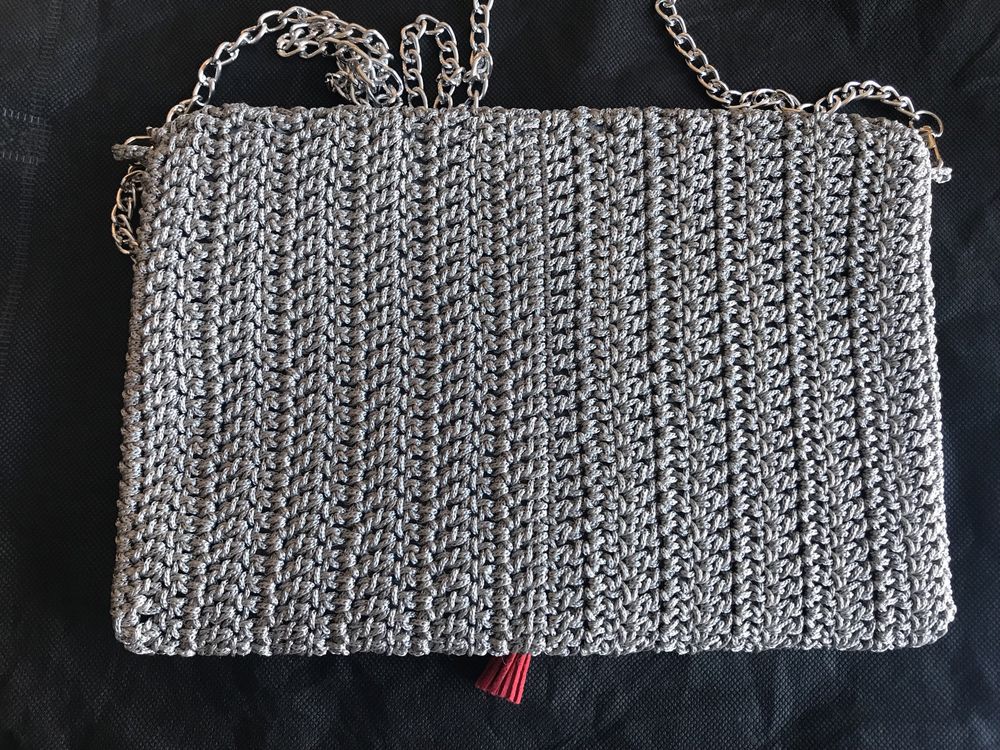 Mala / Pochette artesanal em crochet.