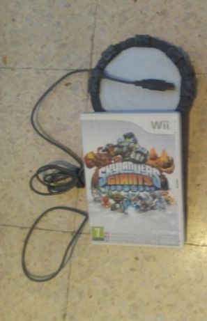 Jogo Skylanders mais portal com cabos Wii em ÓPTIMO ESTADO