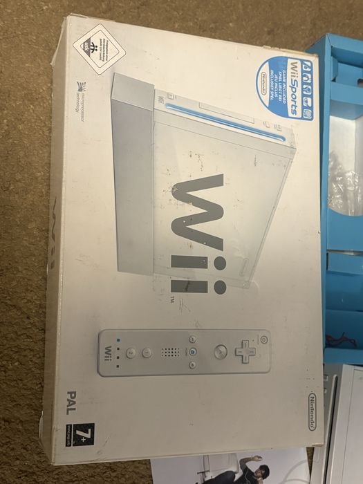 Nintendo Wii, повний комплект, додаткові аксесуари.