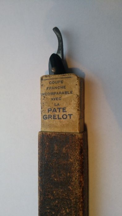 Stara francuska brzytwa Le Pate Grelot w oryginalnym opakowaniu