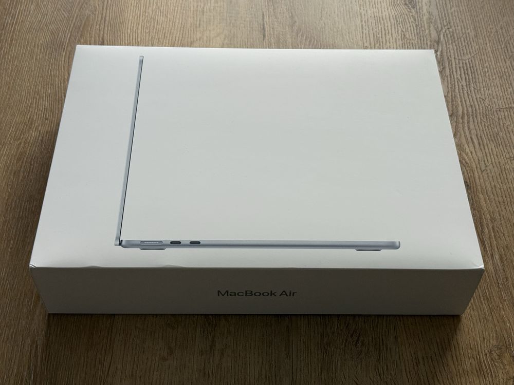 Nowy MacBook Air 13’ M4 16/512GB Sky Blue błękitny