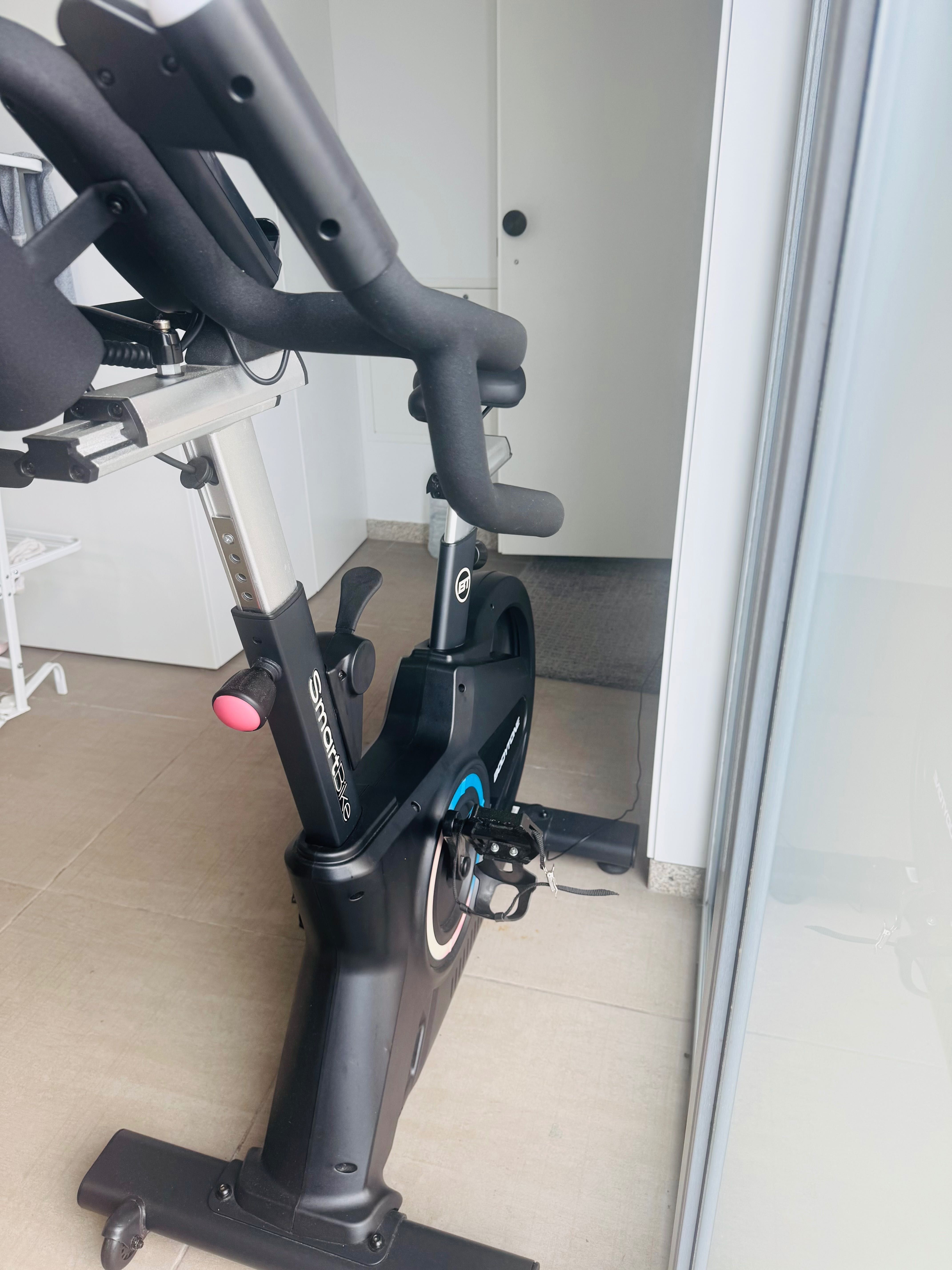 SMART BIKE - Bicicleta de Spinning BODYTONE SMB1v3