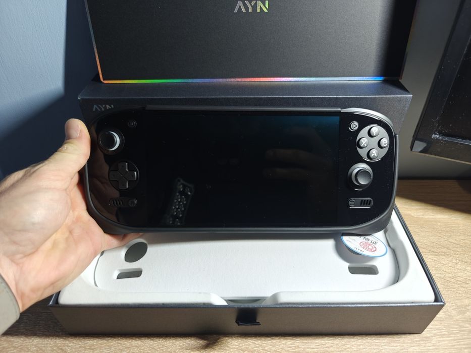 Konsola Ayn Odin 2 Portal Pro 12/512 + karta 1TB + szkło + mega zestaw