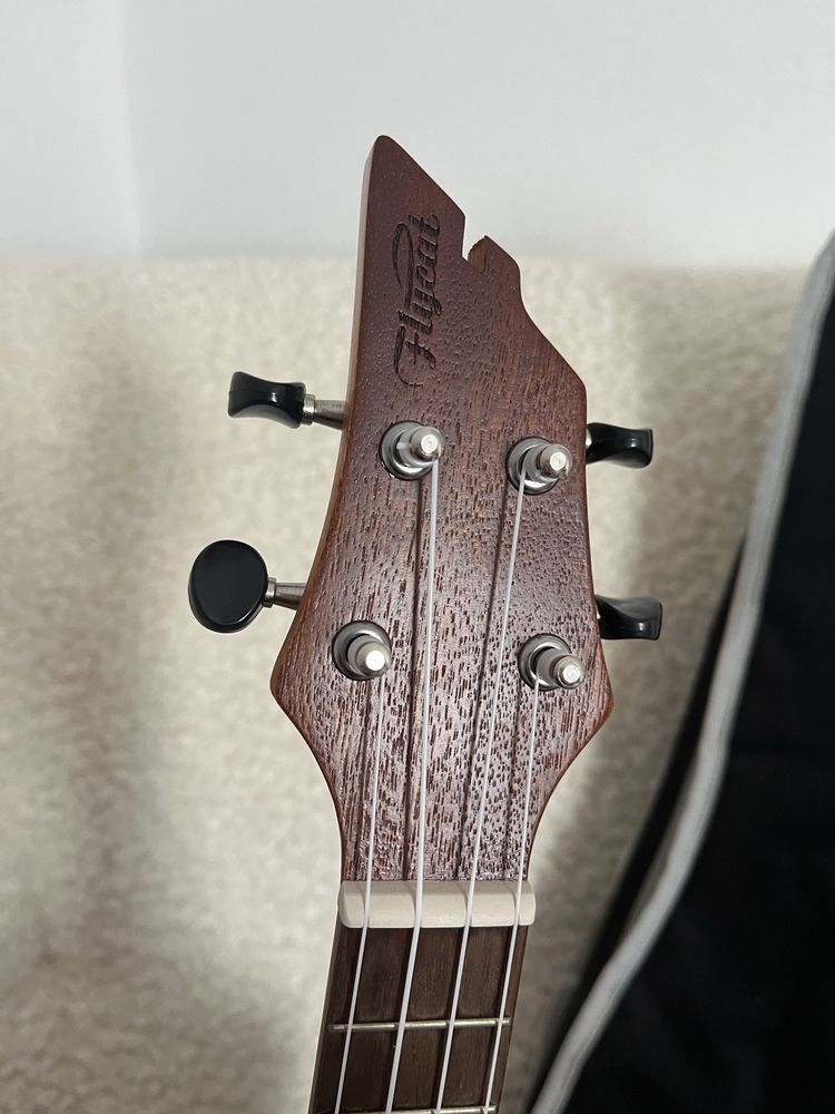 Ukulele Flycat C10C