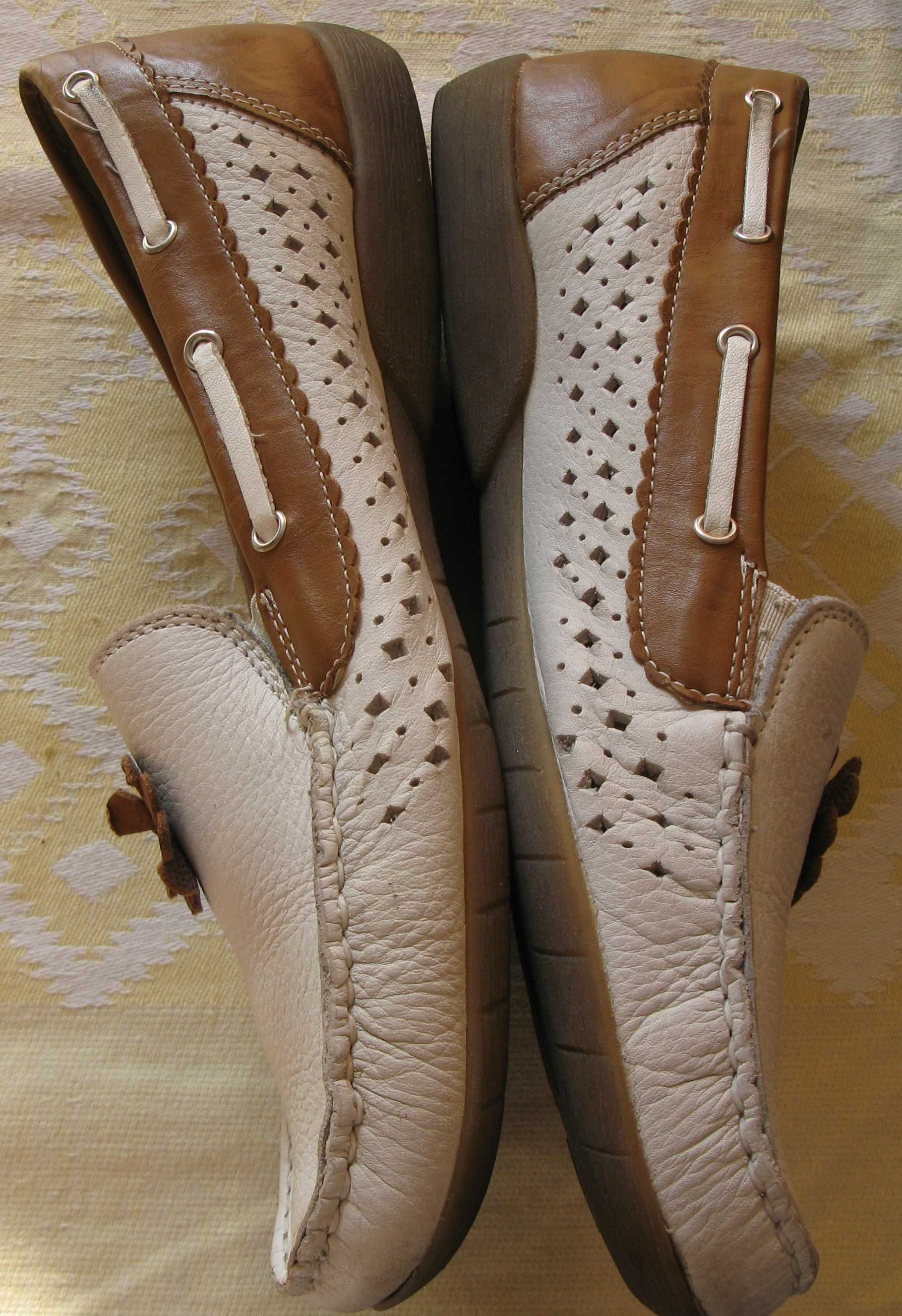 Мокасини шкіряні туфлі жіночі Clarks 37 розмір