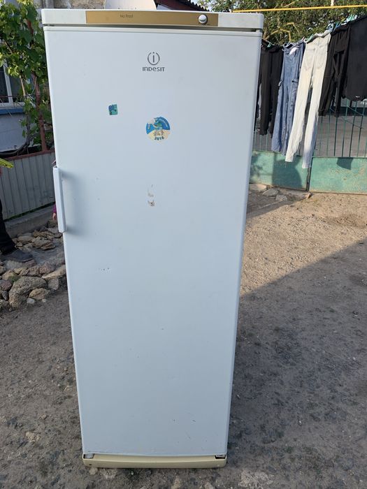 Морозильная камера Indesit