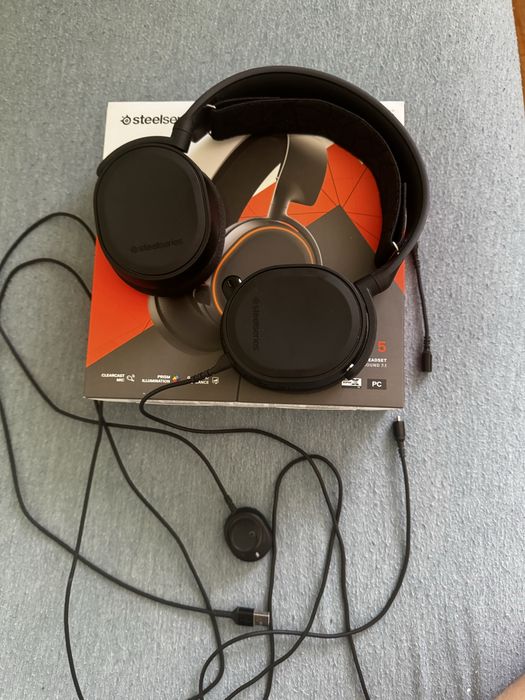 Słuchawki Steelseries Arctis 5 czarne gamingowe