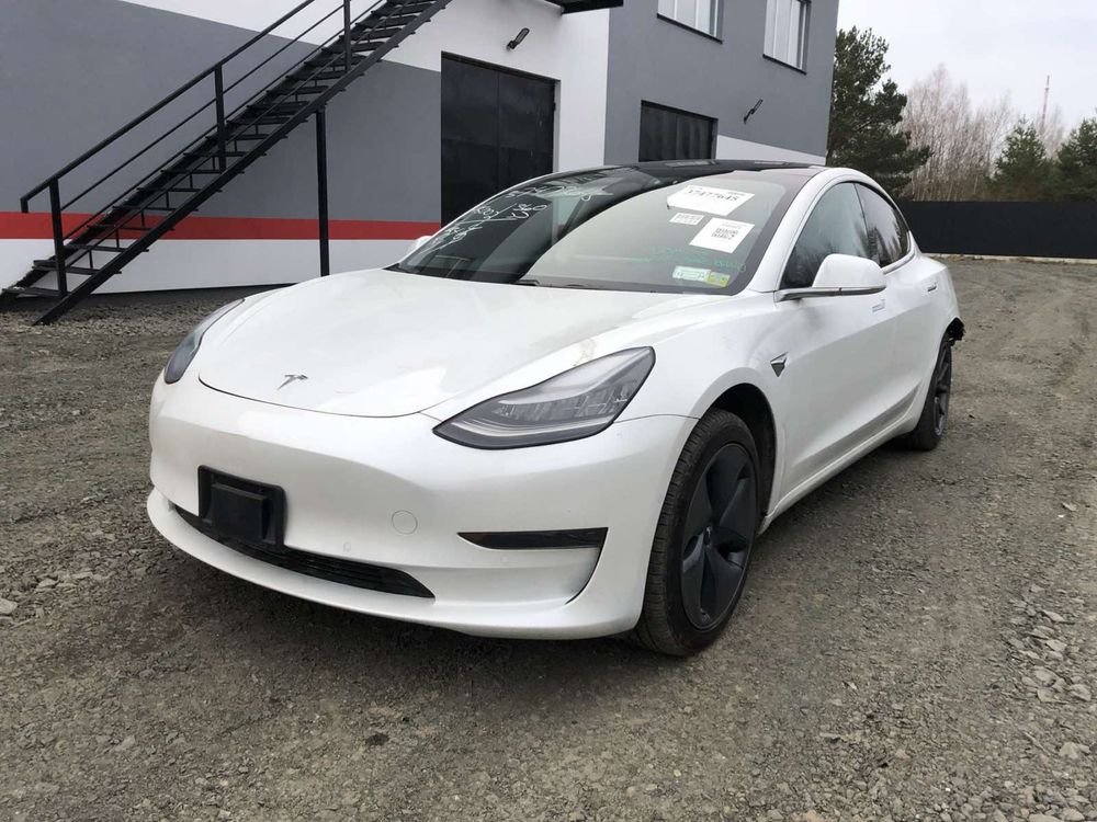 Tesla Model 3 Standard Range  2019 р