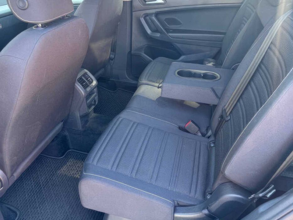 Volkswagen Tiguan S      2022