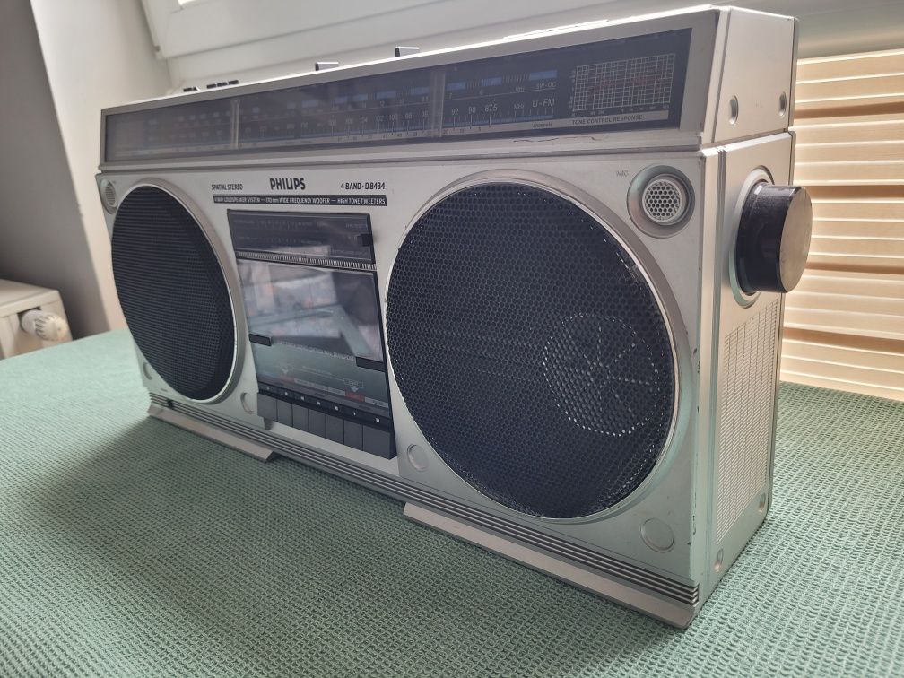 Radiomagnetofon PHILIPS.
