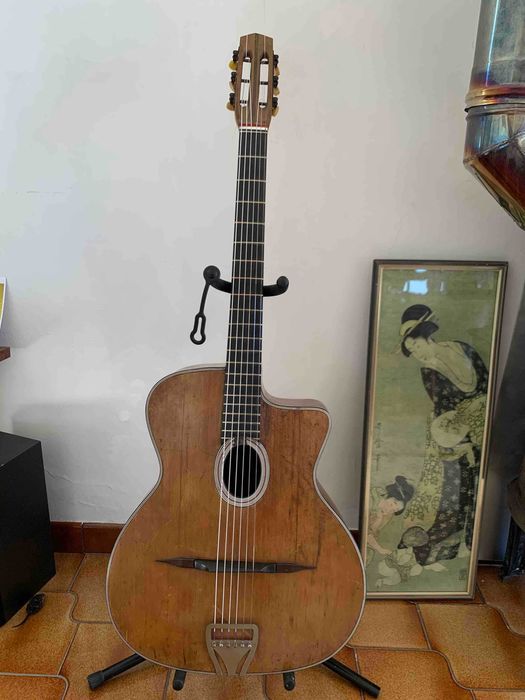 Guitarra acustica Gipsy jazz Di mauro anos 50 pequena boca