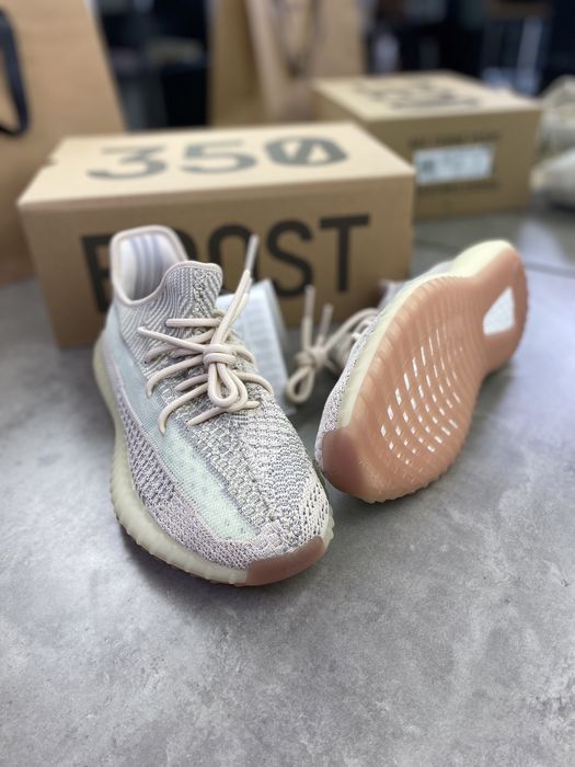 Мужские текстильные кроссовки Yeezy Boost 350 V2 Citrin изи буст ob194