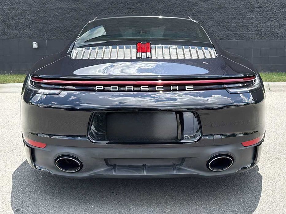 Porsche 911 Carrera 4S Coupe      2020