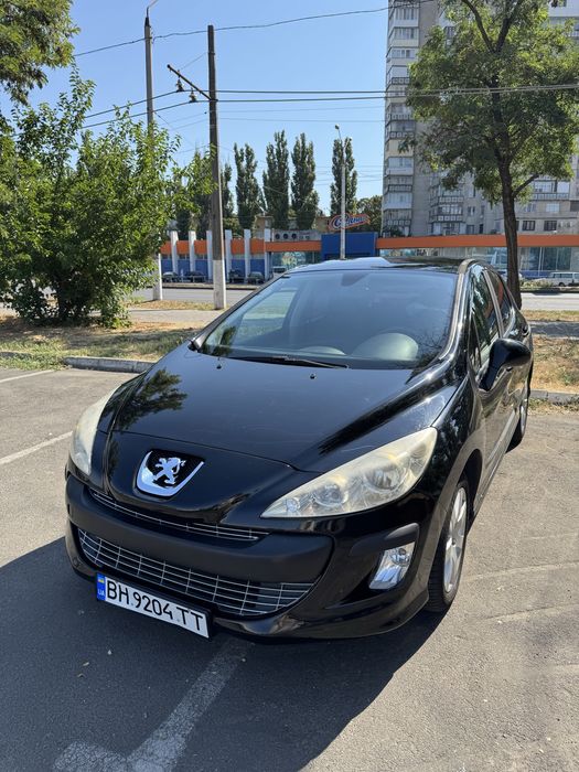 Peugeot 308, 2008 рік